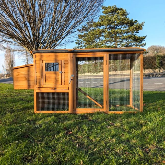 Poulailler Toit Renforcé M toit plastique 6 à 8 poules